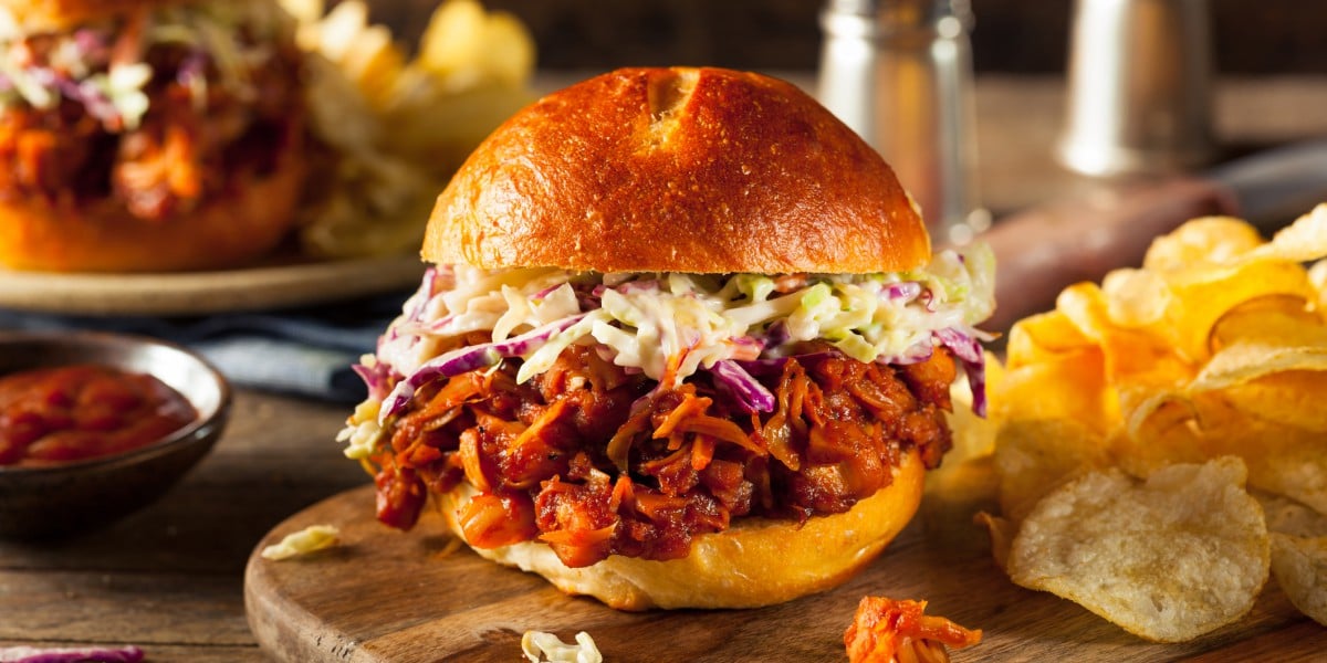 Jackfruit barbecue sandwich with potato chips